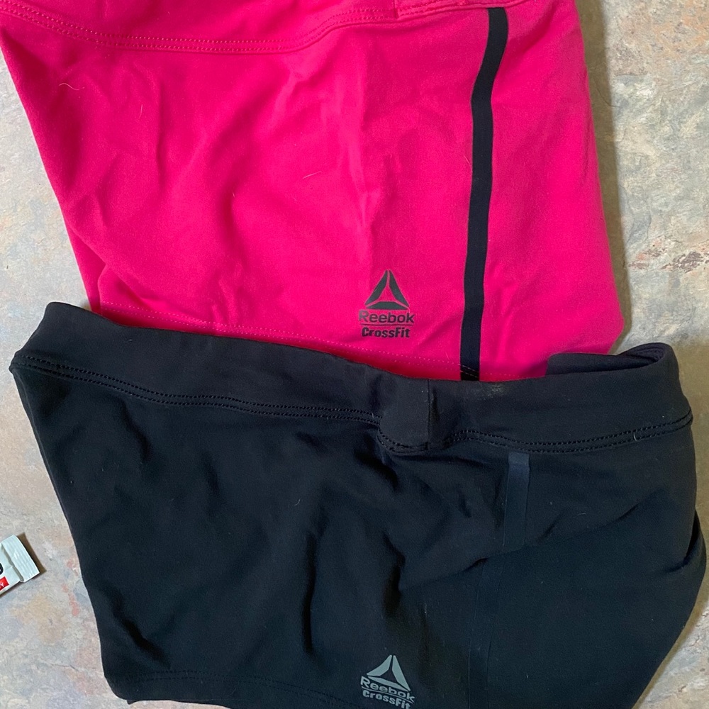 Reebok Chase Booty Shorts - Large
